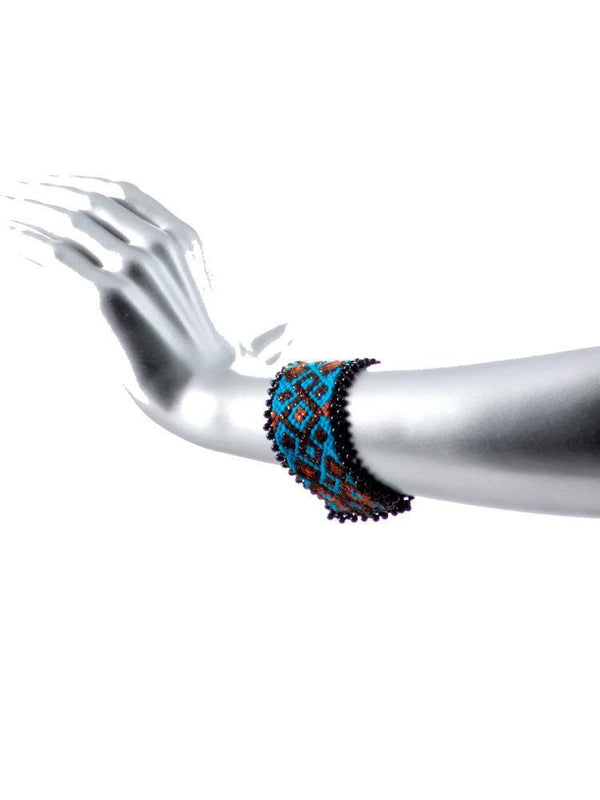 Bratara lucrata manual  Liza Panait Liza Panait Online Boutique